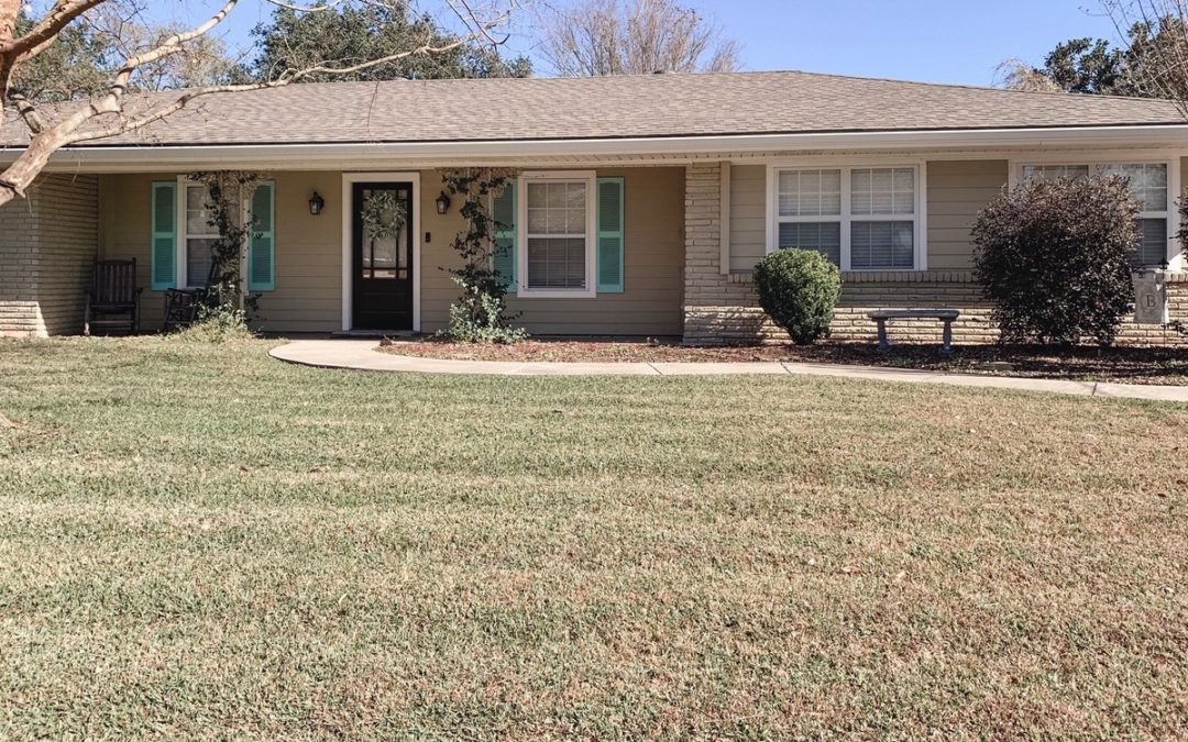 207 Robert Lee Cr., Lafayette