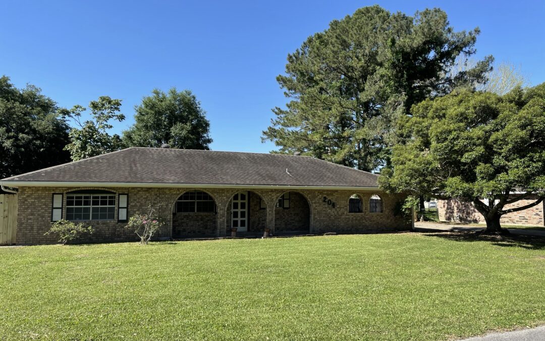 204 Crestline Dr., Lafayette